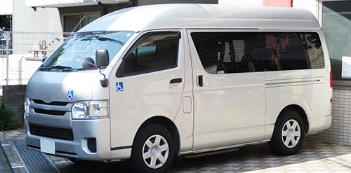 障がい者生活介護デイサービスの1日/送迎・福祉車両